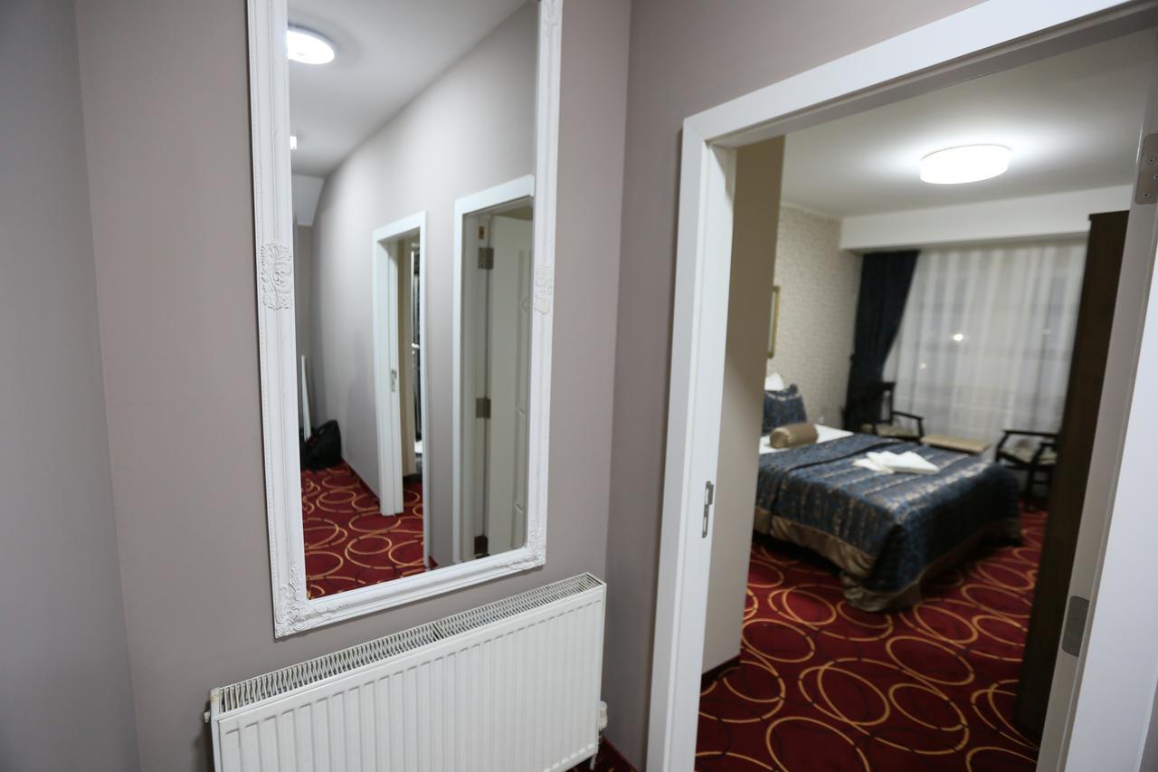 Hotel Pejton Pristina Esterno foto